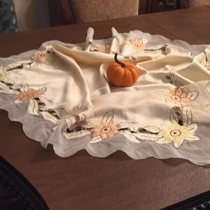 Vintage Embroidered tablecloth